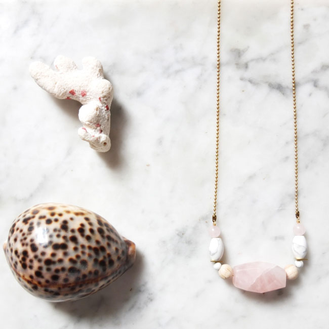 COLLIER