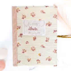 Protege carnet de sante bebe enfant personnalise pour Fille avec STYLO, Couverture carnet, Pochette ordonnance et carte vitale, BONUS  autocollants